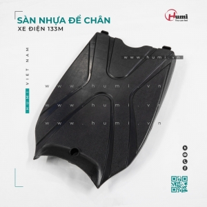 Sàn Nhựa Để Chân Xe Điện 133M – Gọn, Dễ Thay, Rãnh Sâu