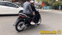 Lộ diện xe máy điện mới tại Việt Nam với kiểu dáng nhái Honda SH